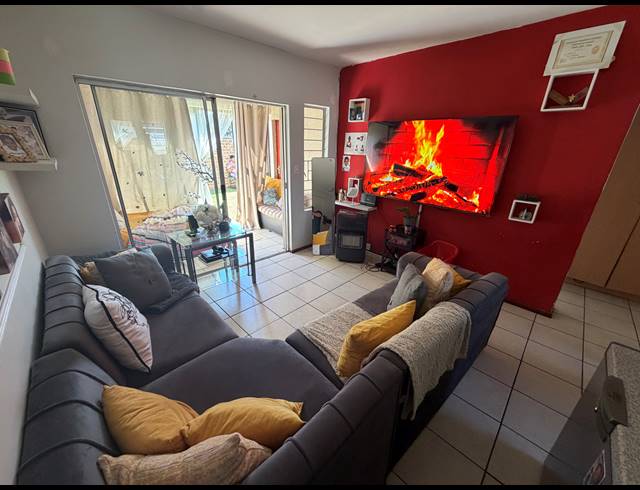 2 BEDROOM TOWNHOUSE FOR SALE IN PARKRAND